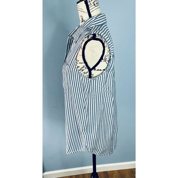 Beach Lunch Lounge Women’s M Blue and White Striped Sleeveless Button Up Collare - Picture 4 of 8